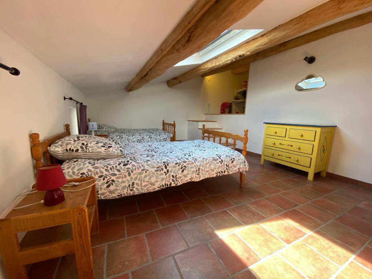 Holiday home Les Volets Bleus