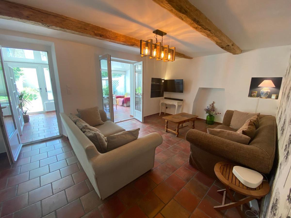 Holiday home Les Volets Bleus Malaucene